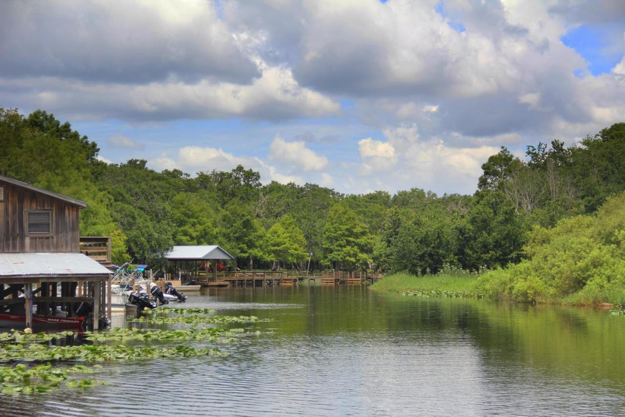 Camp Mack Lodge, Marina & Rv Resort Лейк Уелс Екстериор снимка